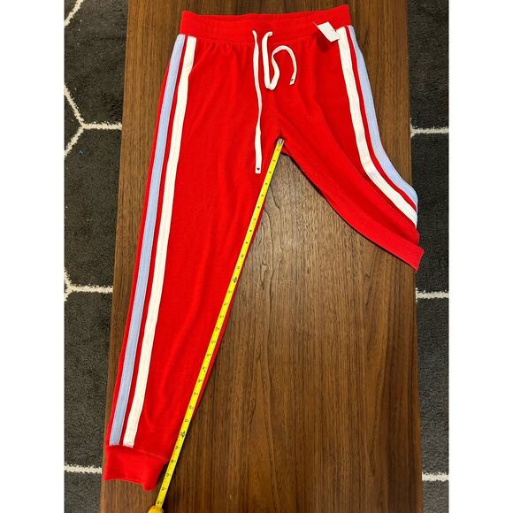 P.J. Salvage Bottoms Mountain Mama Banded Pant and Star Spangled Long Sleeve Top - Picture 12 of 13